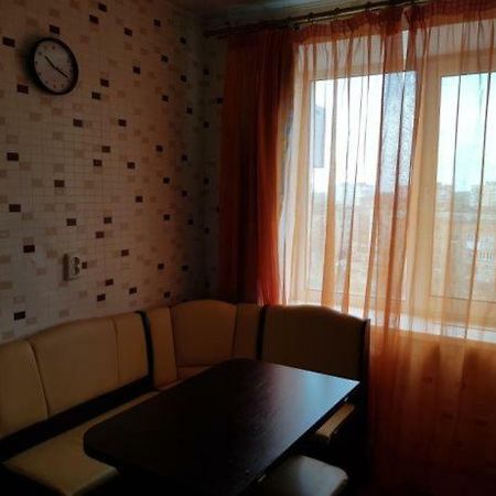 Уютная Квартира В 5 Мин Пешком От Курорта Myrhorod Εξωτερικό φωτογραφία